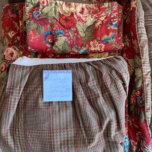 Chaps Queen Bed Set! Gorgeous Floral!!